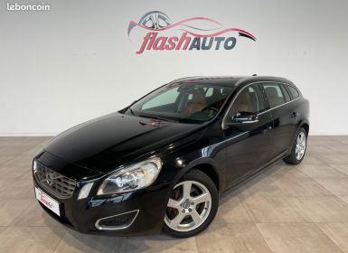 Achat Volvo V60 D5 2.4 TDi GEARTRONIC 205cv-BVA-2011 Occasion