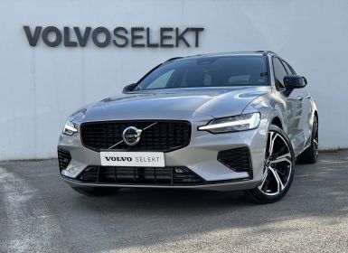 Achat Volvo V60 T6 AWD Hybride Rechargeable 253 ch + 145 ch Geartronic 8 Plus Style Dark Occasion