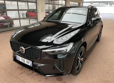 Achat Volvo XC60 II (2) B4 197 PLUS STYLE DARK GEARTRONIC 8 Occasion