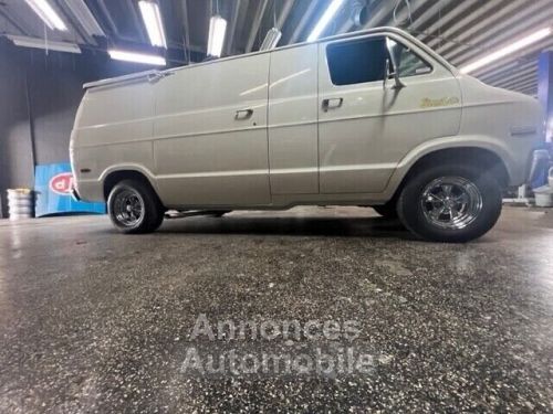 Annonce Dodge Ram Van 