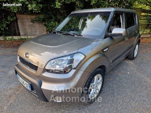 Annonce Kia Soul 1.6 crdi 128ch entretien a jour garantie 6-mois