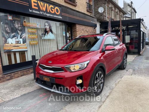 Annonce Kia Stonic 1.0 T-GDI 120CH PREMIUM BVA TOIT OUVRANT CAMÉRA DE RECUL