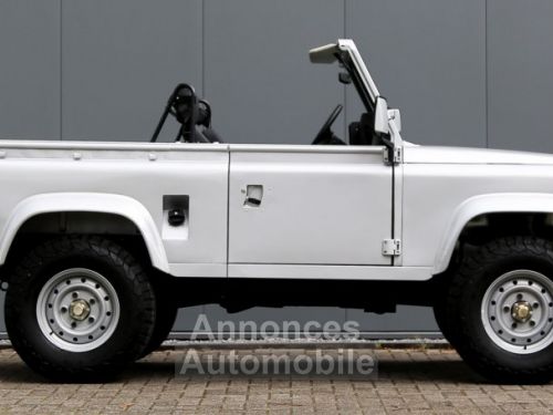 Annonce Land Rover Defender 90 V8 3.5L V8 producing 140 bhp