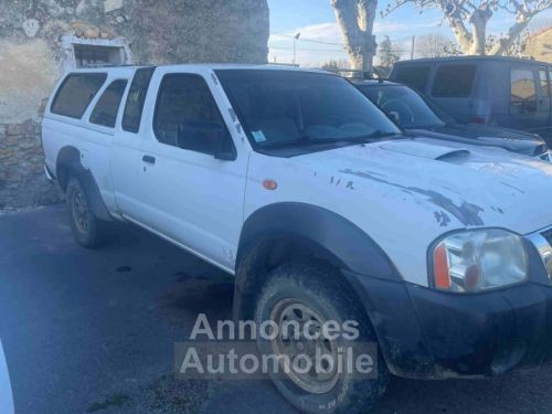 Annonce Nissan Navara 2.5 Di KING CAB POUR PIECES