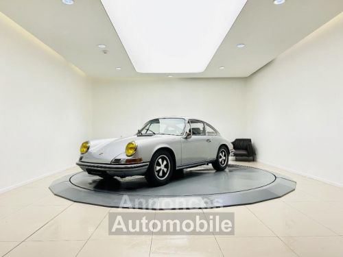 Porsche 911 - Photo 1