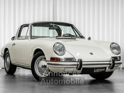 Porsche 911 - Photo 1