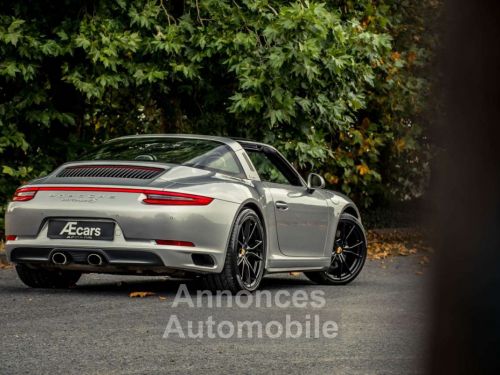 Porsche 911 - Photo 1