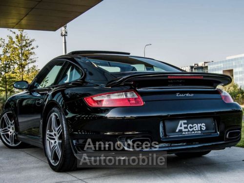 Porsche 911 - Photo 1