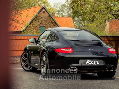 Porsche 911 - Photo 1