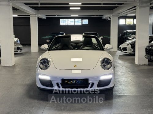 Porsche 911 - Photo 1