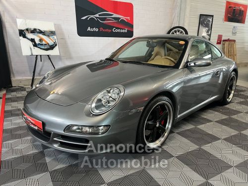 Porsche 911 - Photo 1