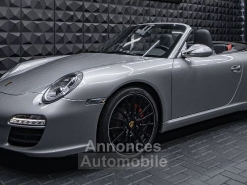 Porsche 911 - Photo 1