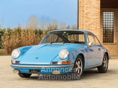 Porsche 911 - Photo 1