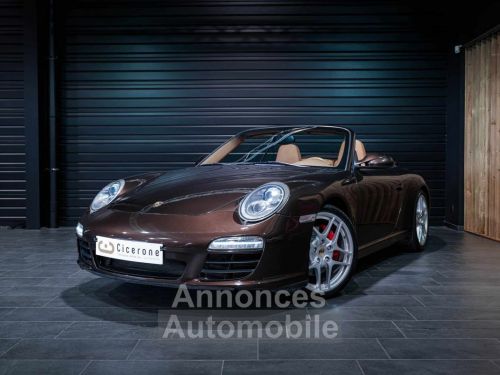 Porsche 911 - Photo 1