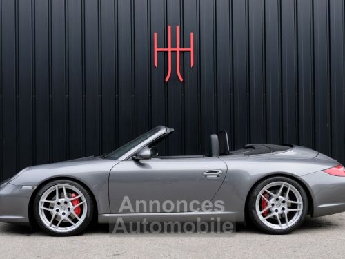 Porsche 911 - Photo 1