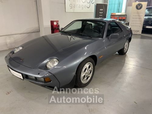 Porsche 928 - Photo 1