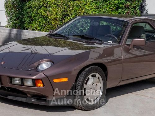 Porsche 928 - Photo 1