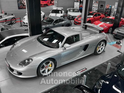 Porsche carrera-gt - Photo 1