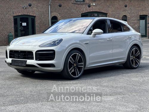 Annonce Porsche Cayenne COUPE E-Hybride Édition Platinium