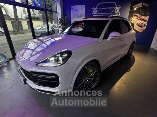 Annonce Porsche Cayenne E-Hybrid 4.0 V8 680 ch Turbo S / 1er main française / Approved / Suréquipée 36 714€ d'options