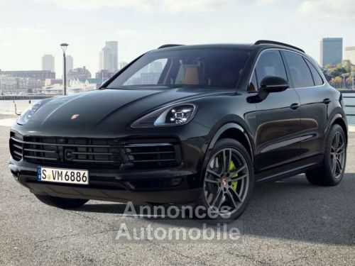 Annonce Porsche Cayenne E-Hybrid | Plat Ed Truffle Brown 18W |Sportuit