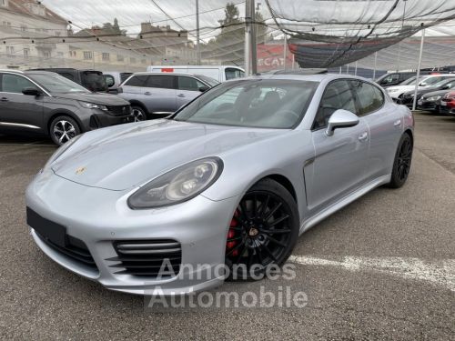 Porsche panamera - Photo 1