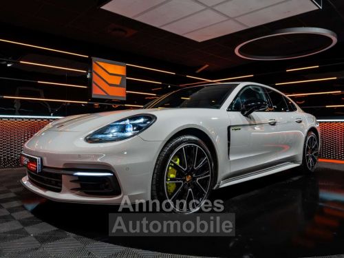 Porsche panamera - Photo 1