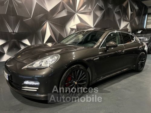 Porsche panamera - Photo 1