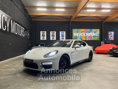 Porsche panamera - Photo 1