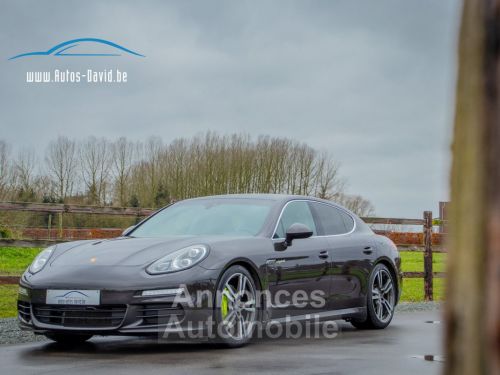 Porsche panamera - Photo 1