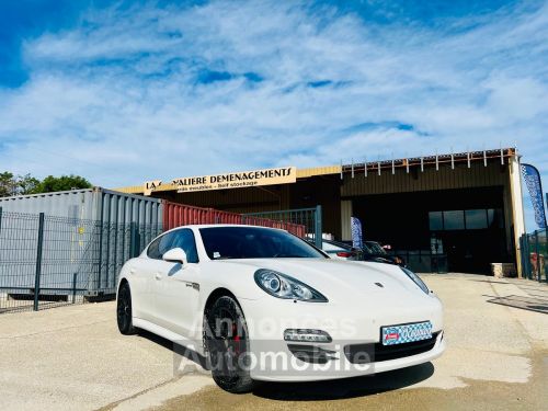 Porsche panamera - Photo 1