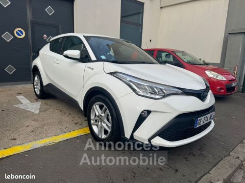 Annonce Toyota C-HR 122h Dynamic Business 2WD E-CVT + Stage Hybrid Academy MY20 Historique d'entretien Garantie 12 mois Caméra de recul Radar AV-AR Apple CarPlay