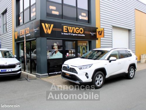 Annonce Toyota Rav4 V HYBRIDE 218 ch DYNAMIC BUSINESS + ATTELAGE