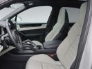 Annonce Porsche Cayenne E-Hybrid 470 ch NEW Craie Pano 
