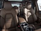 Annonce Porsche Cayenne E-Hybrid | Plat Ed Truffle Brown 18W |Sportuit