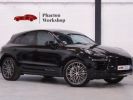 Annonce Porsche Macan TURBO Pack Chrono - Interieur Carbone - Sport Design Noir - Exterieur Noir - Jantes 21 911 Turbo - Entretien