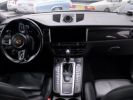 Annonce Porsche Macan TURBO Pack Chrono - Interieur Carbone - Sport Design Noir - Exterieur Noir - Jantes 21 911 Turbo - Entretien