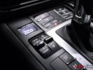 Annonce Porsche Macan TURBO Pack Chrono - Interieur Carbone - Sport Design Noir - Exterieur Noir - Jantes 21 911 Turbo - Entretien