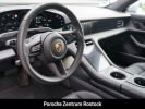 Porsche Taycan - Photo 140574475