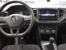 Annonce Volkswagen T-Roc 1.0 TSI 115 CH BUSINESS SUIVI GARANTIE 6 À 60 MOIS