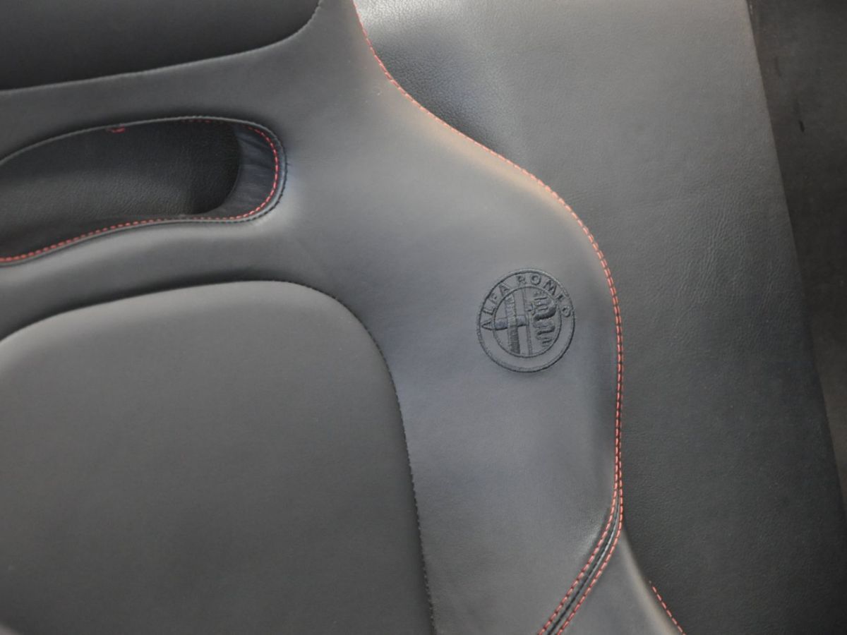 Alfa Romeo 8C SPIDER - photo 36