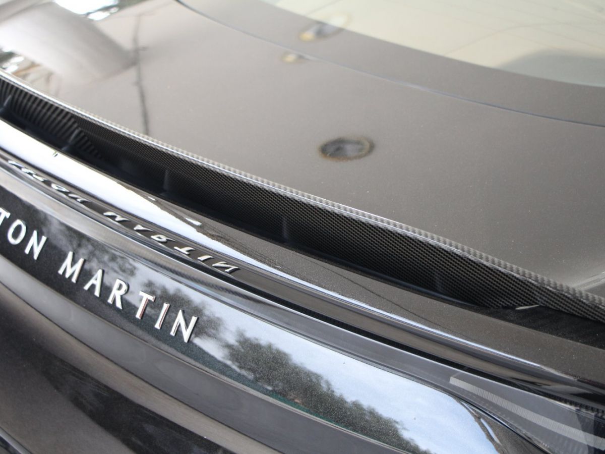 Aston Martin DBS SUPERLEGGERA - photo 26