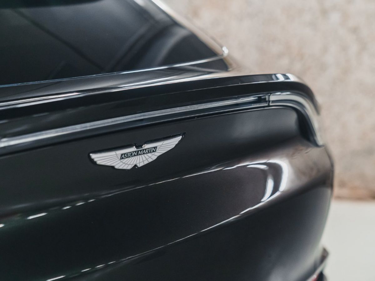Aston Martin DBX V8 - photo 10