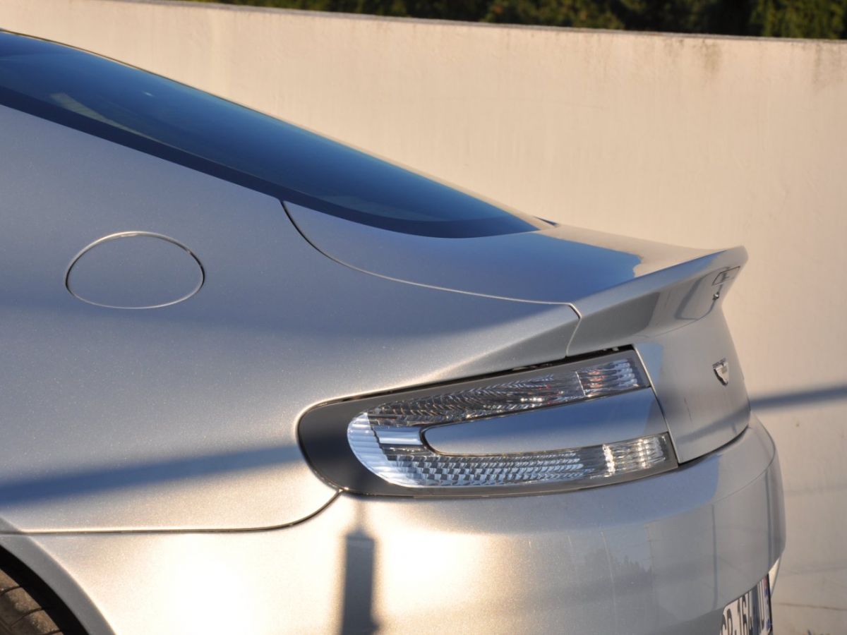 Aston Martin V8 Vantage 4.7 420ch - photo 19