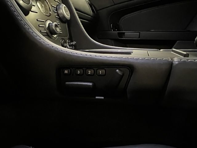 Aston Martin V8 Vantage 4.7 V8 420 BVA SPORTSHIFT - photo 8