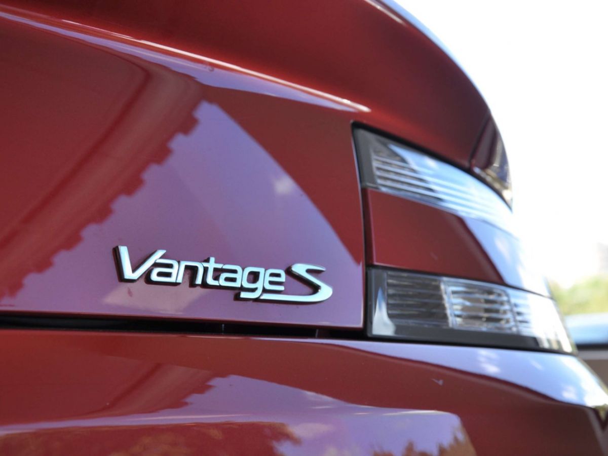 Aston Martin V8 Vantage S Roadster V8 Sportshift - photo 17