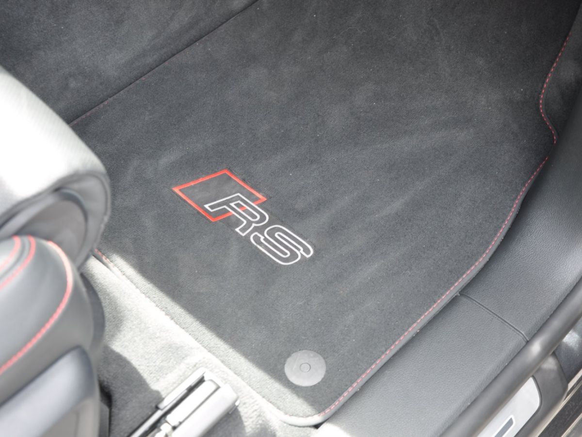 Audi RS Q8 4.0 TFSI QUATTRO - photo 22