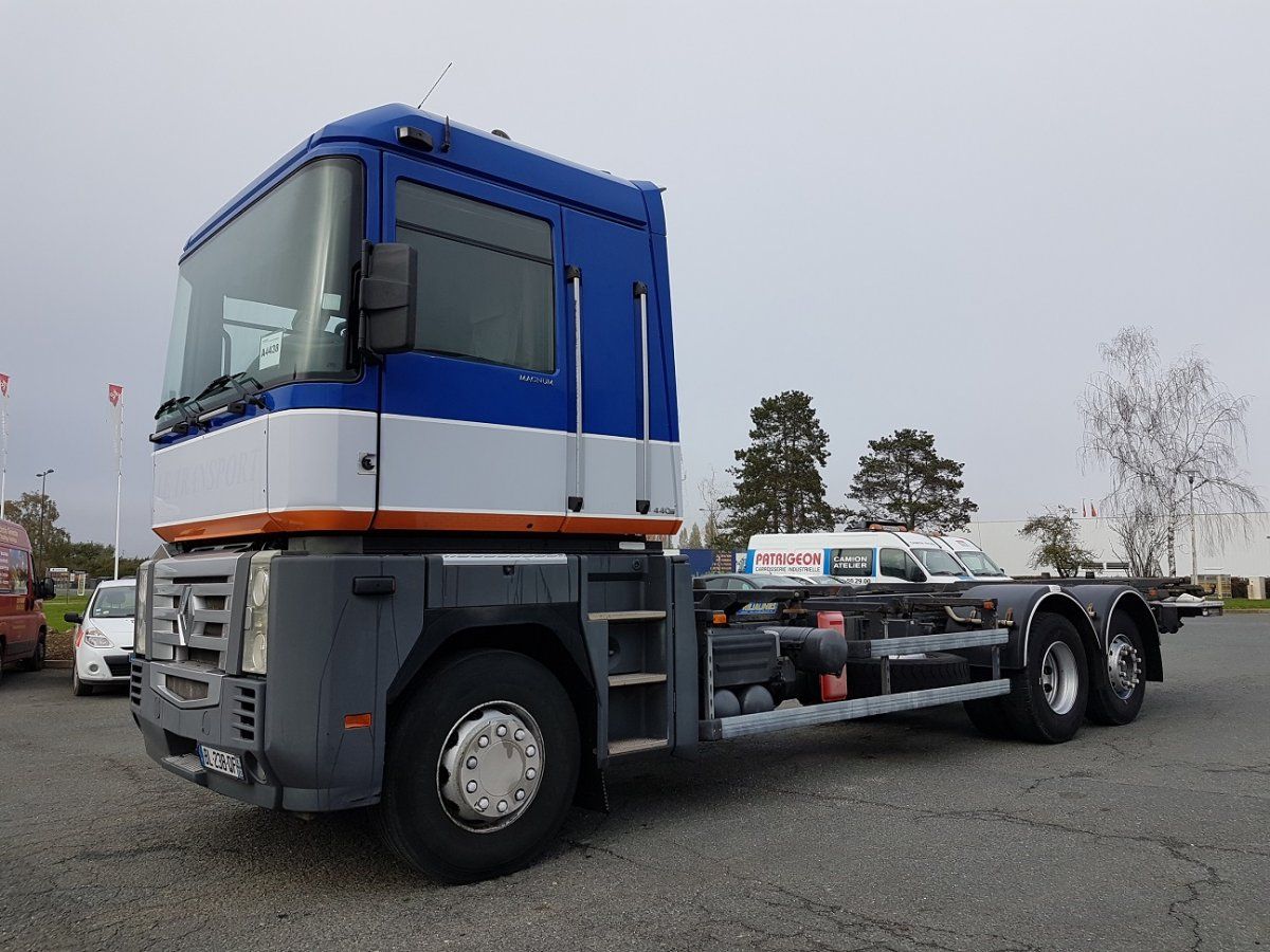 camion renault magnum porteur occasion