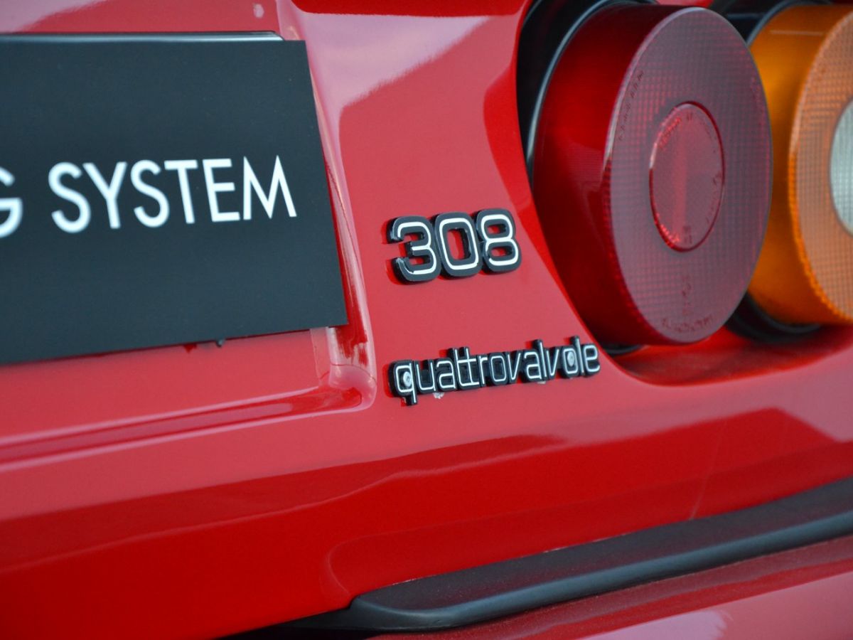 Ferrari 308 GTB GTBi Rouge - 21