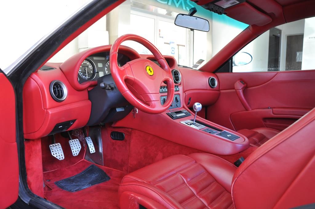 Ferrari 550 Maranello 5.5 V12 - photo 8